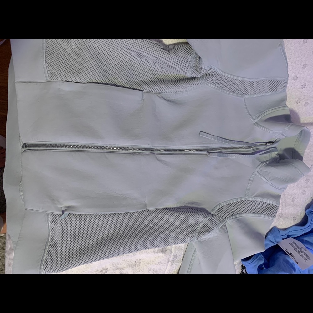 Size 10 Lululemon zip front sweatshirt